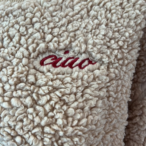 Forever 21 Fleece Fuzzy Sweater in Tan Size L - Picture 2 of 6